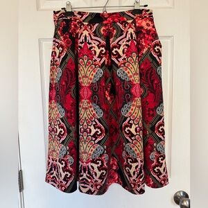 New York & Co size 8 red patterned shirt, side zip, with pockets